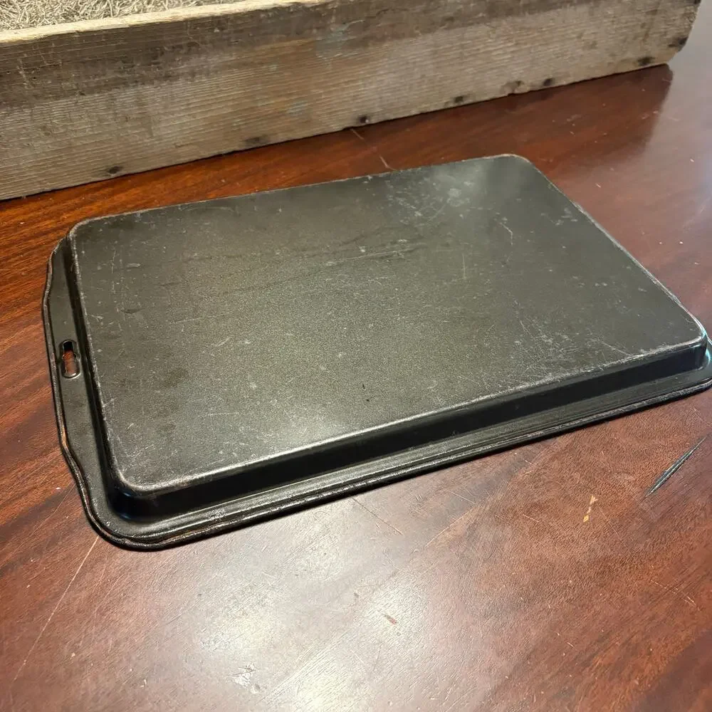 Vintage Dark Metal Non Stick Baking Sheet Cookie Pan Tray Pre-owned